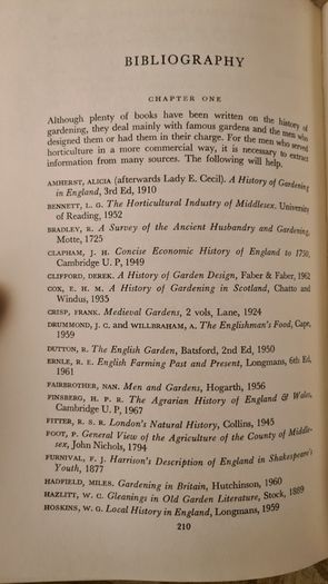 The Early Horticulturists. By Ronald Webber. Printed By David & Charles Newton Abbot. Vintage 1968 Hardback In Good Condition.