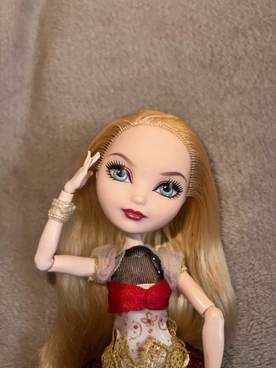 Ever After High Apple White Legacy Day Doll (2013) Original Matte