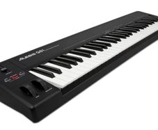 Alesis Q61 Midi Keyboard/ Controller