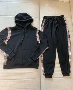 Burberry tracksuit S-M