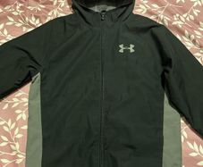 Under Armor jacket 9-10 yrs