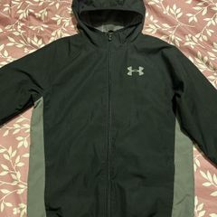 Under Armor jacket 9-10 yrs