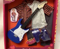 New & sealed - Our Generation Dolls outfits