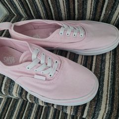 Van's Womens size 5
