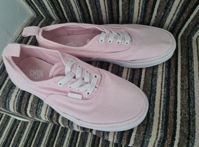 Van's Womens size 5
