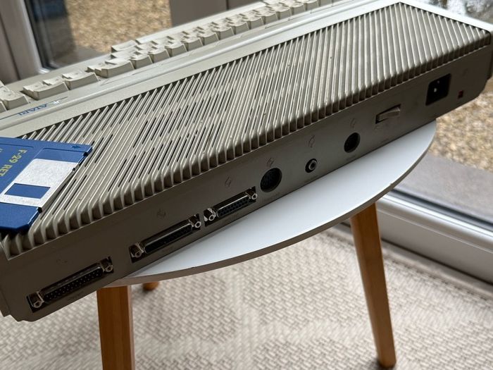 Atari 520STFM Vintage Computer Working