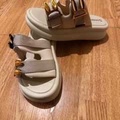 flip-flops