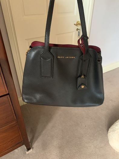 Marc Jacobs Editor black shoulder bag retails 550