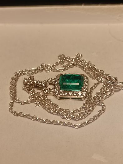 Beautiful Emeraldine & Zircon Pendant in Rhodium Plated Sterling Silver