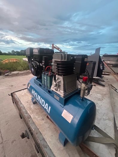 Hyundai Compressor 200L