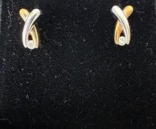 Gold earrings diamond