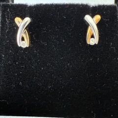 Gold earrings diamond