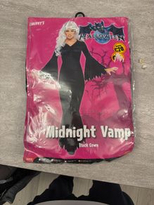 costume lady