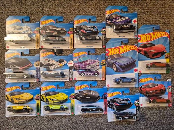Hot Wheels Lamborghini Formula 1 Bugatti Mazda Koenigsegg Audi Knight Rider