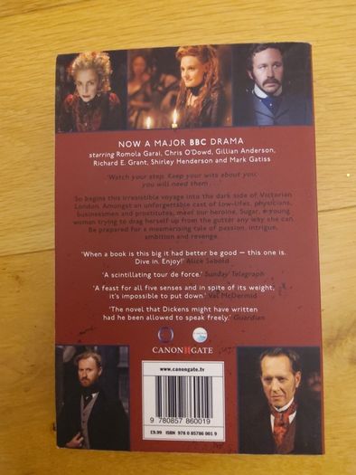 The Crimson Petal and the White by Michel Faber
