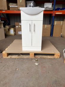 sonas Prague vanity