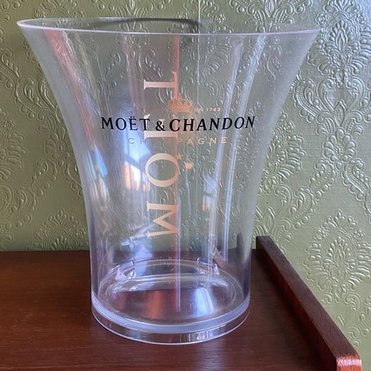 Champagne bucket