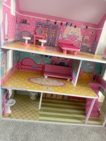 doll house