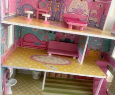 doll house