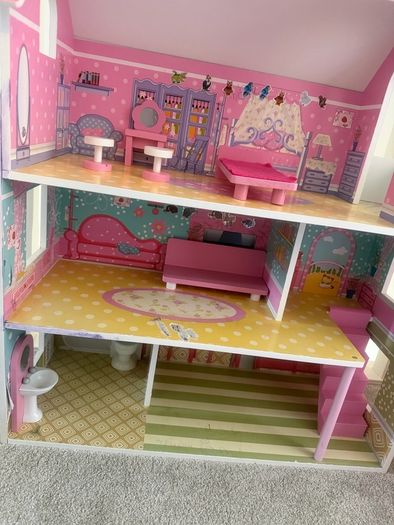 doll house