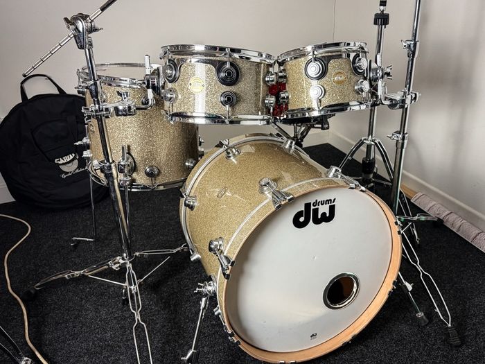 DW Collectors Series - Broken Glass - 20BD 10 12 15FT + Hardware