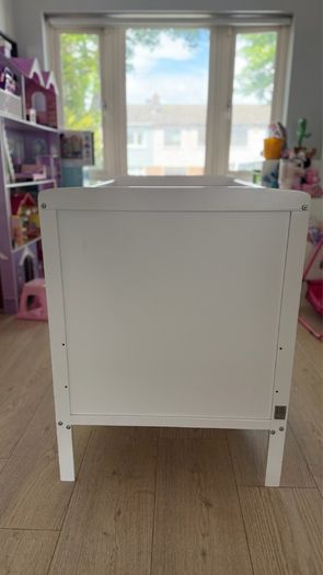 Baby cot