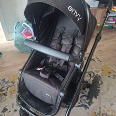 Baby Elegance Envy stroller and Bassinet