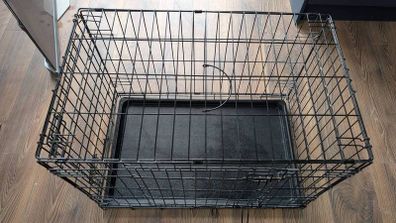 dog crate / bed / cage