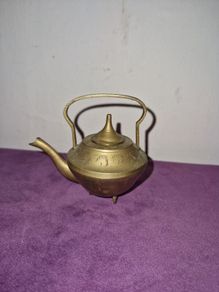 Small brass teapot ornament