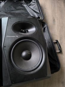 2 Pioneer dj speakers VM-80