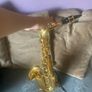 Alto Saxophone - Like-new Condition Image 5