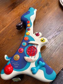 toy guitar