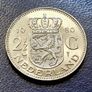 Netherlands 2 1/2 gulden 1980 coin Image 2