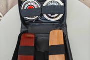 Retro shoe polish travel kit with 2 brushes, 2 tins of polish
