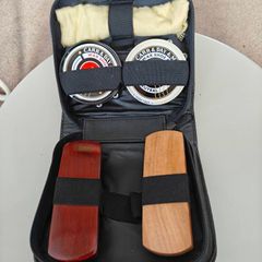 Retro shoe polish travel kit with 2 brushes, 2 tins of polish