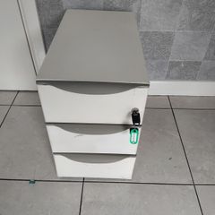 steel drawers/filing cabinet