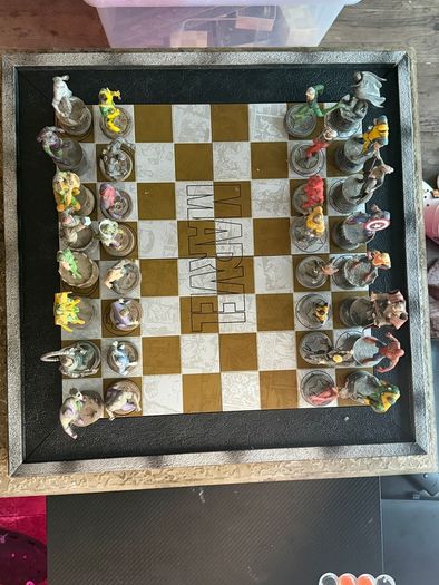 Eaglemoss Marvel Chess Collection