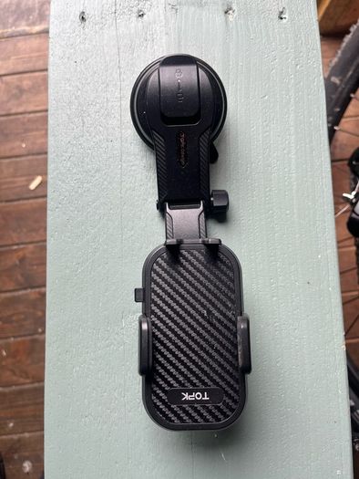 Free phone holder