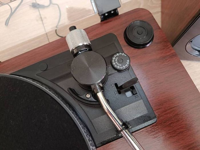 Steepletone Stereo Turntable System with External Speakers
