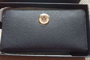 New Tommy Hilfiger Wallet