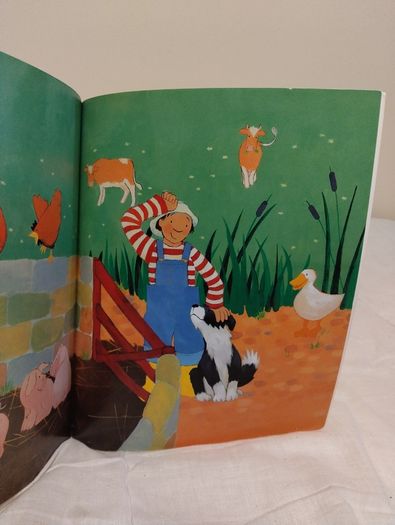 Early Readers From The Share A Story Book Series, walker books