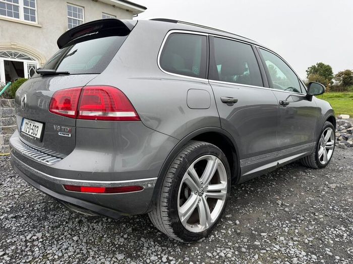 VW Toureg R Line TDI