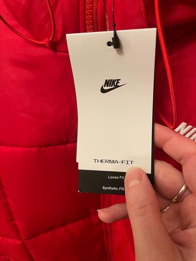 Nike classic puffer jacket in university red