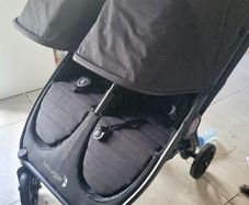 Baby Jogger Double Buggy with car seat adapters