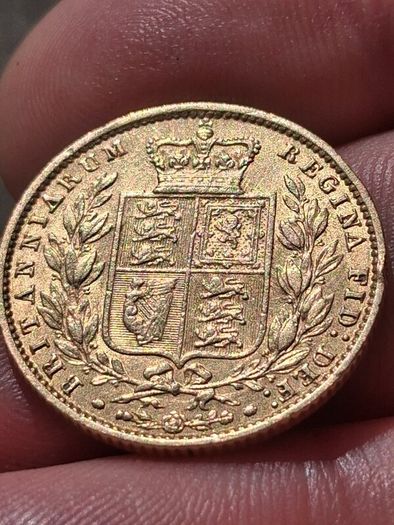1861 22k Gold Soverign