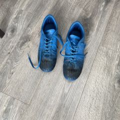 Kids football boots