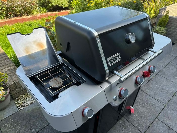 Weber Genesis E-335 Gas Barbecue