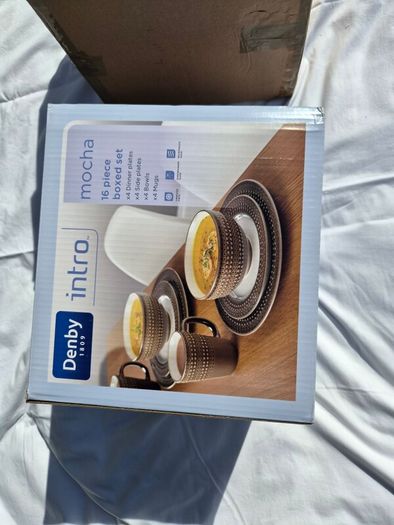 Denby  Mocha 16 piece dinner set