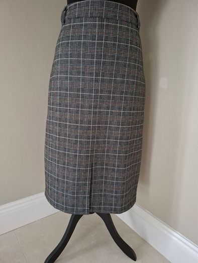 Peppercorn skirt