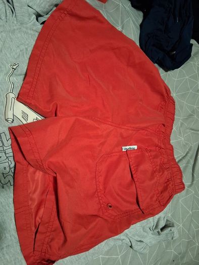 clothing EUR 1 each item